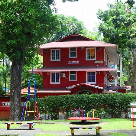 Hostal Amador Familiar Panama City Ngoại thất bức ảnh