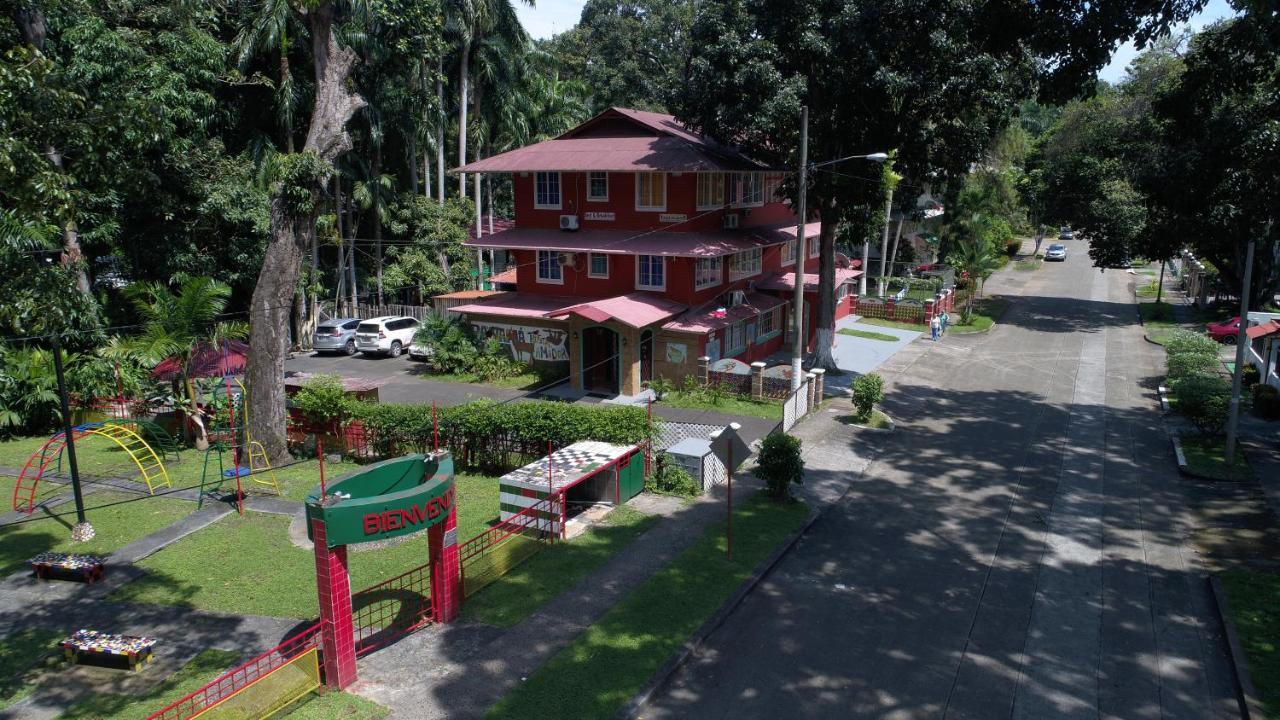 Hostal Amador Familiar Panama City Ngoại thất bức ảnh