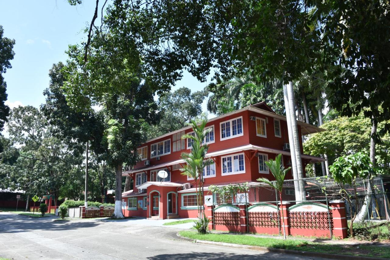 Hostal Amador Familiar Panama City Ngoại thất bức ảnh