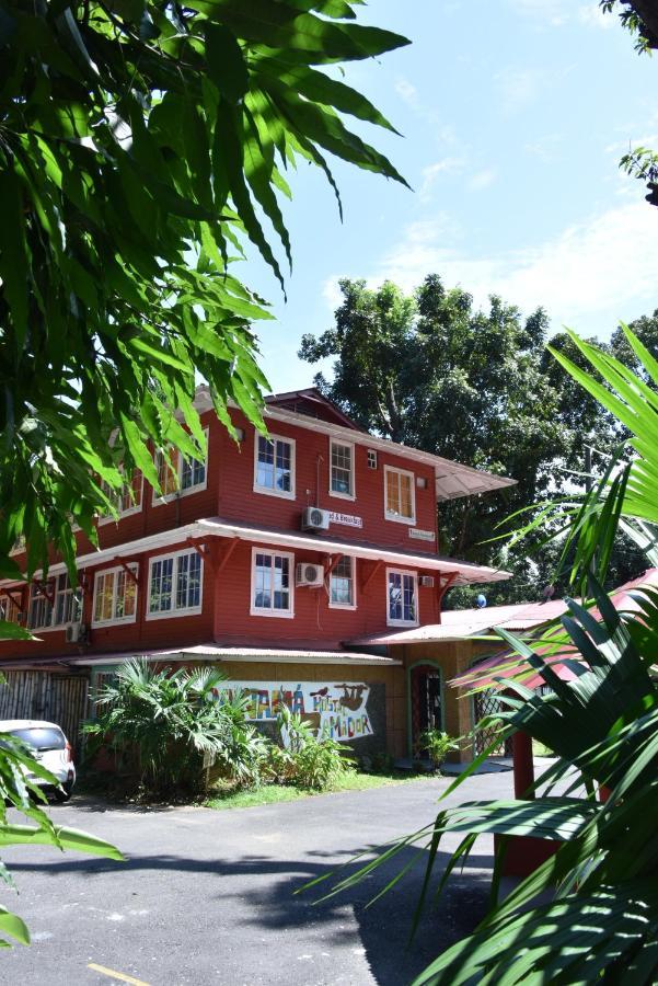 Hostal Amador Familiar Panama City Ngoại thất bức ảnh