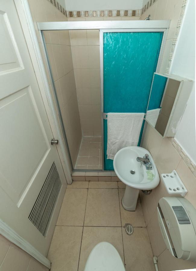 Hostal Amador Familiar Panama City Ngoại thất bức ảnh