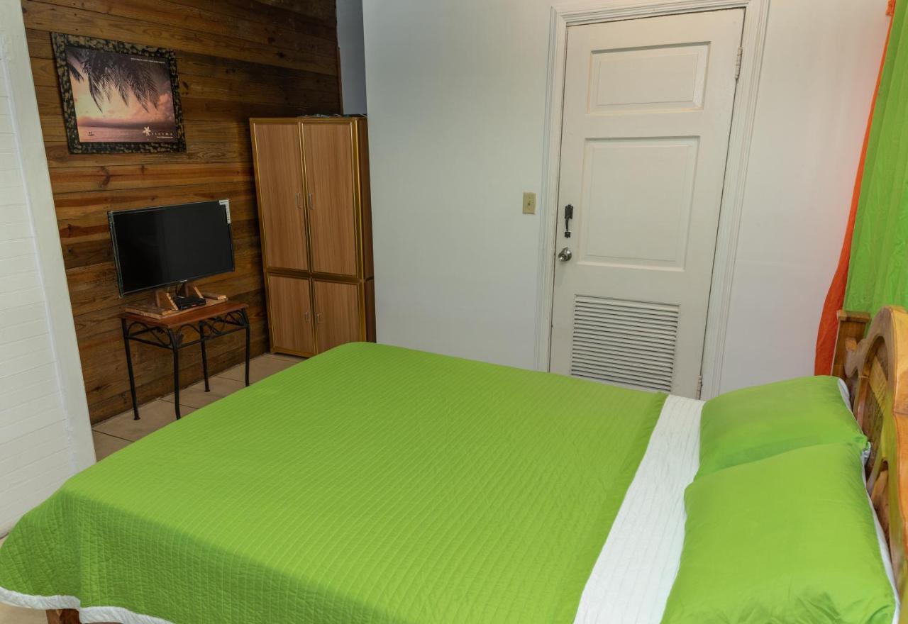 Hostal Amador Familiar Panama City Ngoại thất bức ảnh