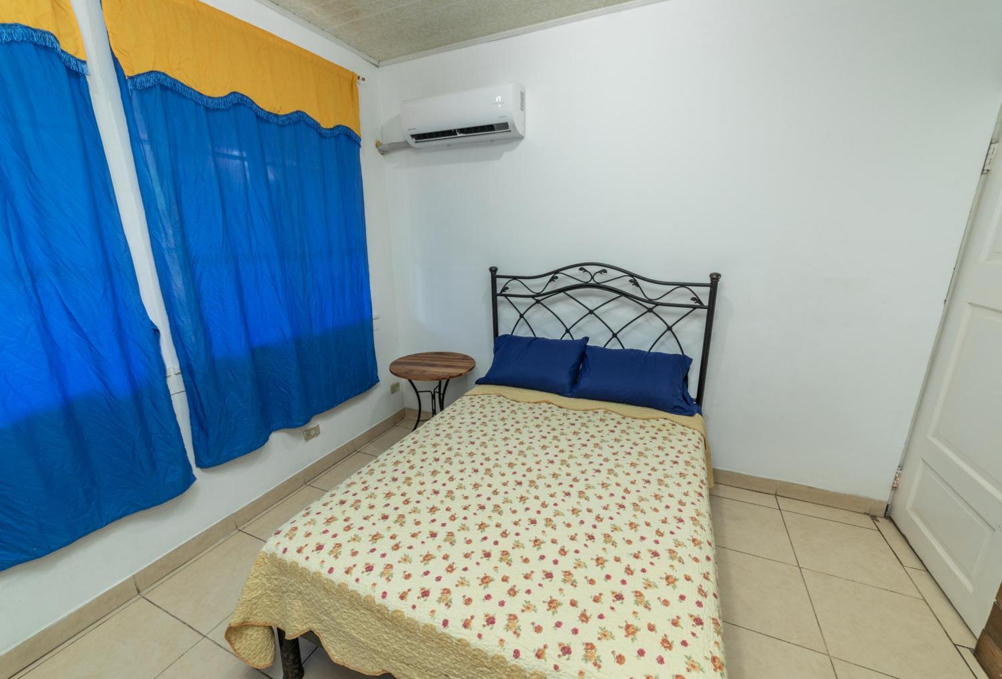 Hostal Amador Familiar Panama City Phòng bức ảnh